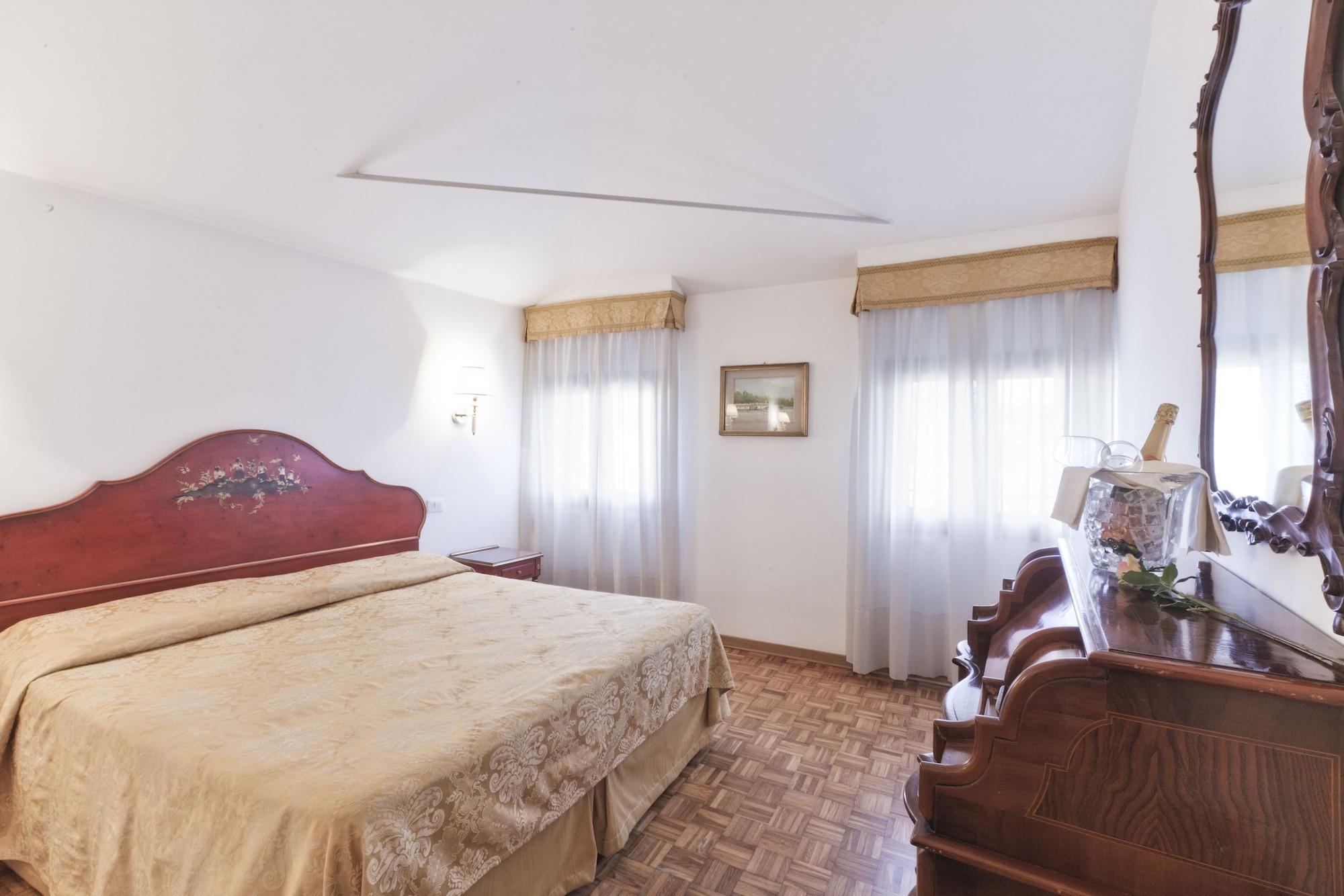 Palazzo Cendon Piano Antico Hotel Venetië Buitenkant foto