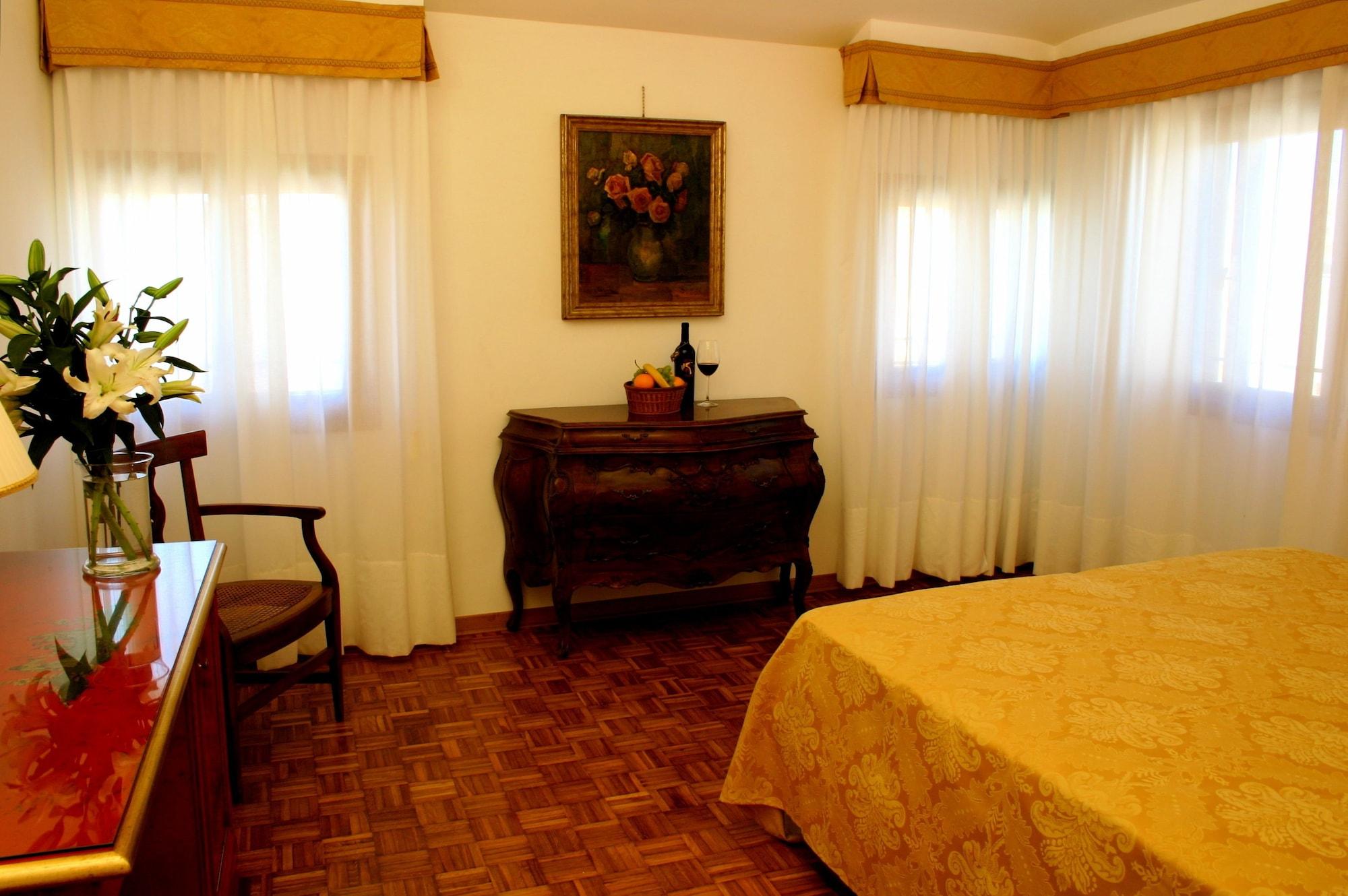 Palazzo Cendon Piano Antico Hotel Venetië Buitenkant foto