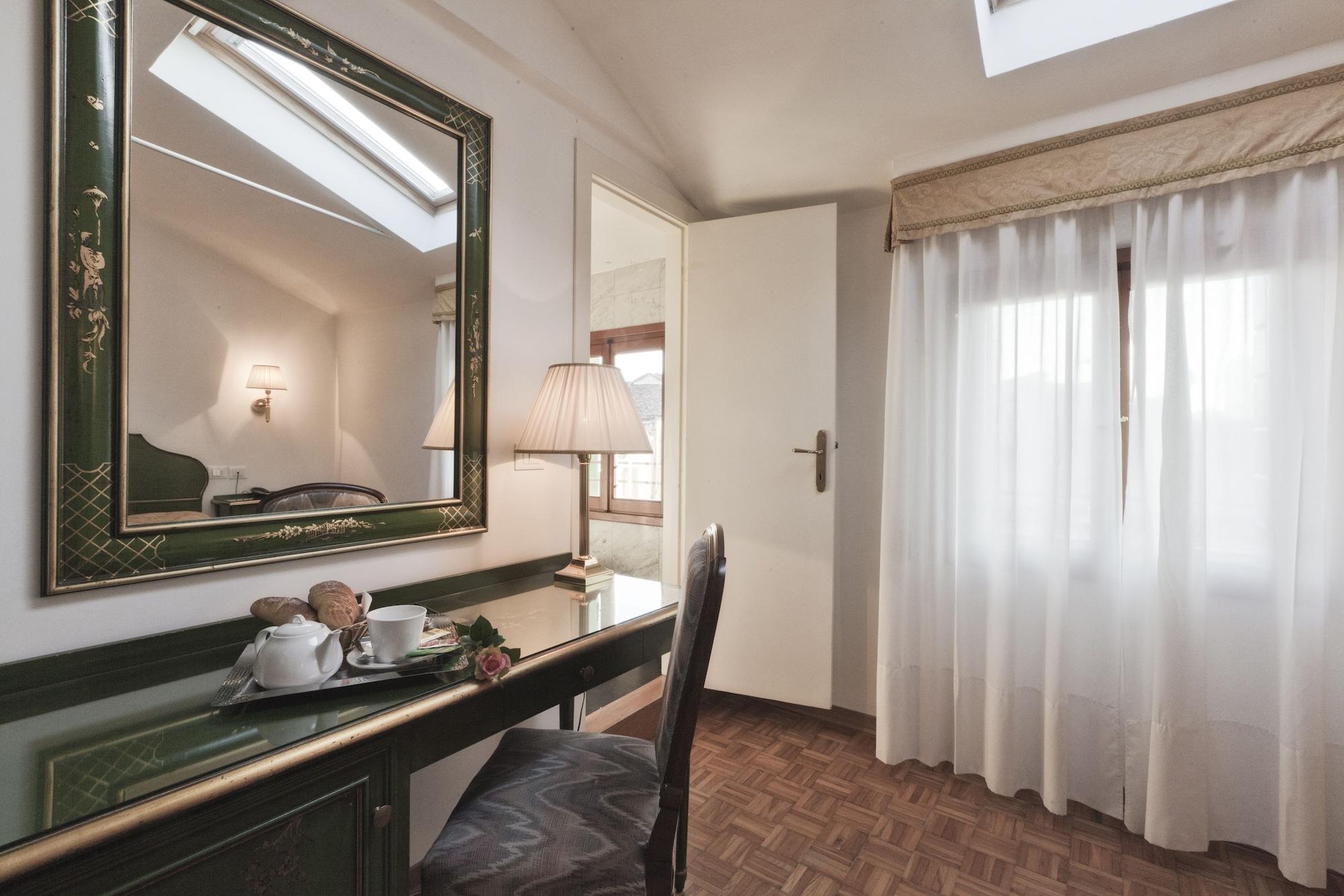 Palazzo Cendon Piano Antico Hotel Venetië Buitenkant foto