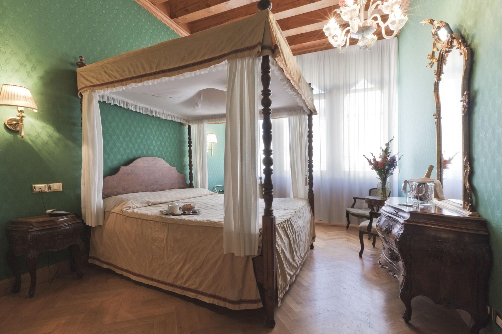 Palazzo Cendon Piano Antico Hotel Venetië Buitenkant foto