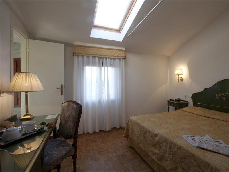 Palazzo Cendon Piano Antico Hotel Venetië Buitenkant foto